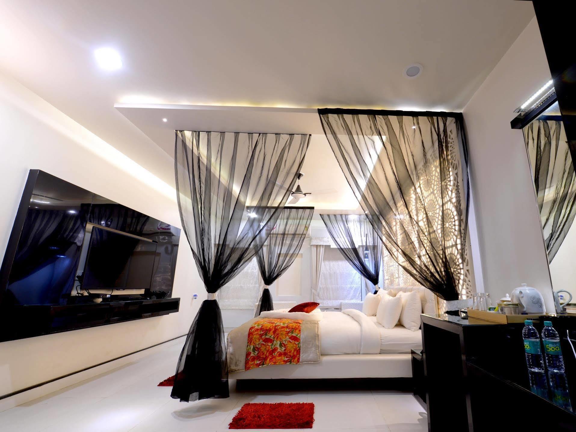 โรงแรมเอ็มเค วิวันทา กวาลิออร์ ภายนอก รูปภาพ